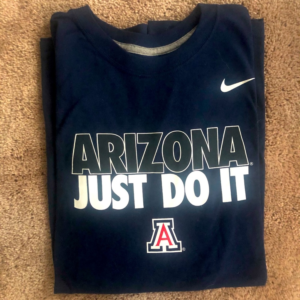 Arizona U OF A NIKE SHIRT